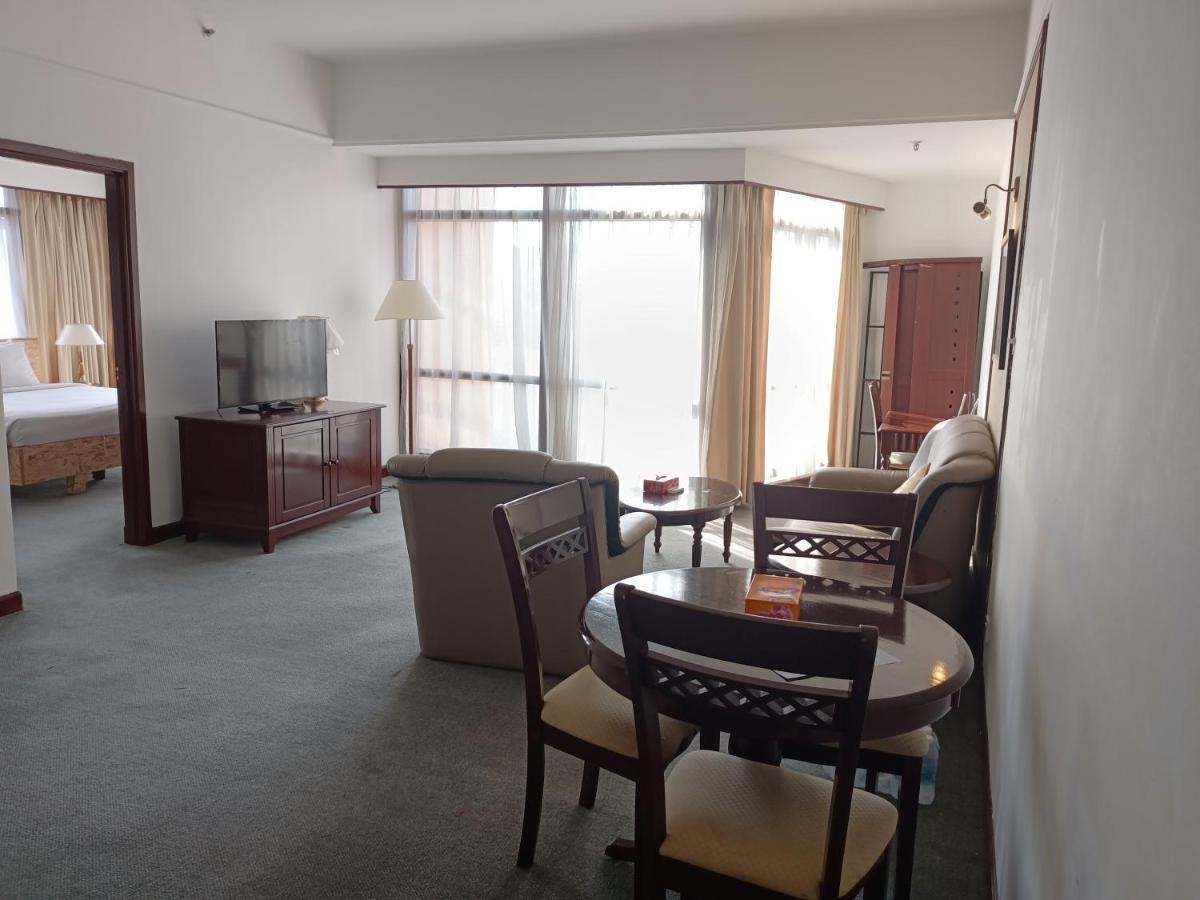 Moonlight Service Suite Kuala Lumpur Exterior photo